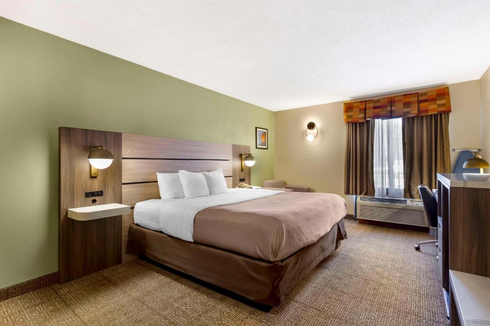 Double Room with Two Double Beds - Accessible/Non-Smoking